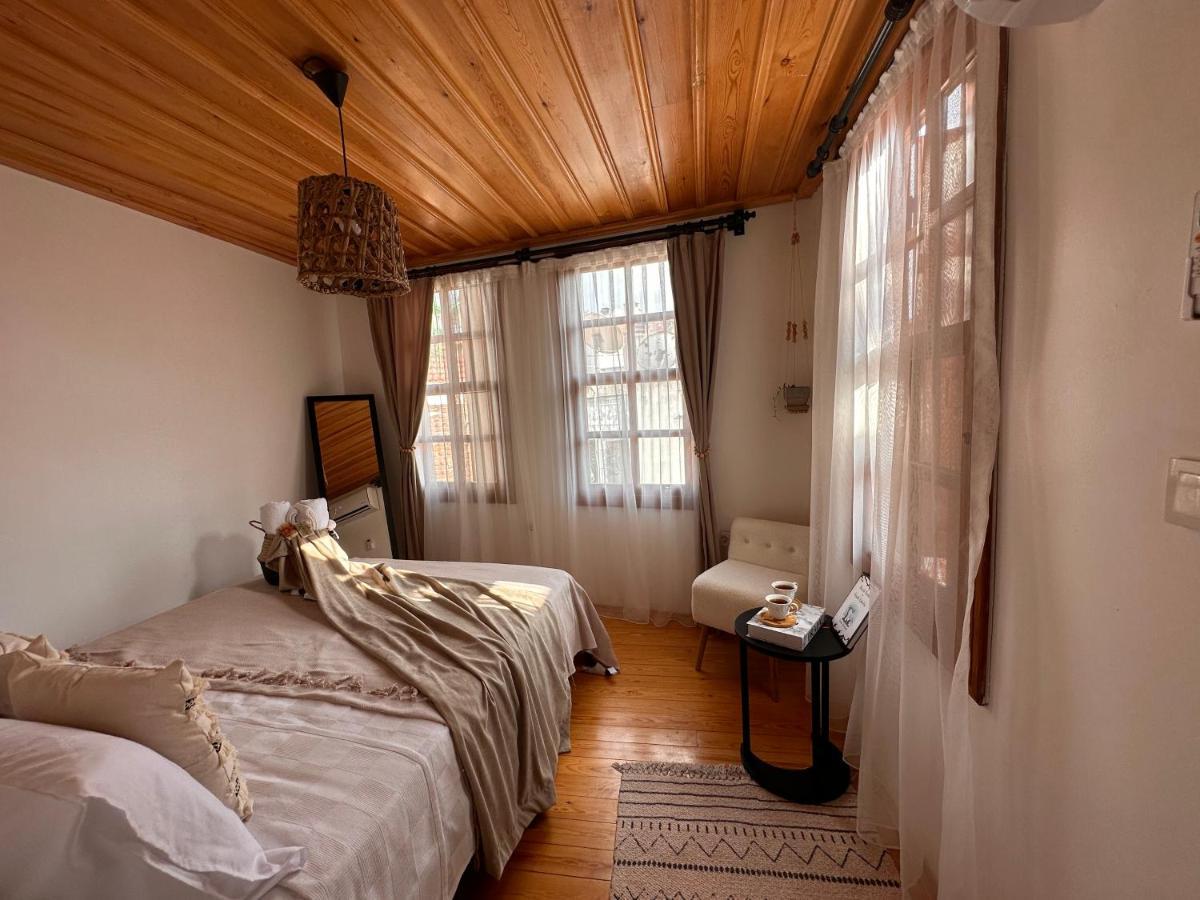 Hanole Guest House Ayvalik Exterior foto