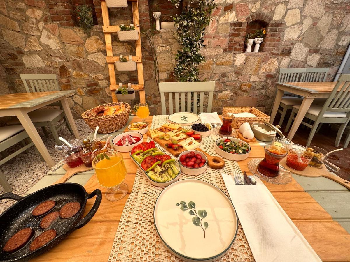 Hanole Guest House Ayvalik Exterior foto