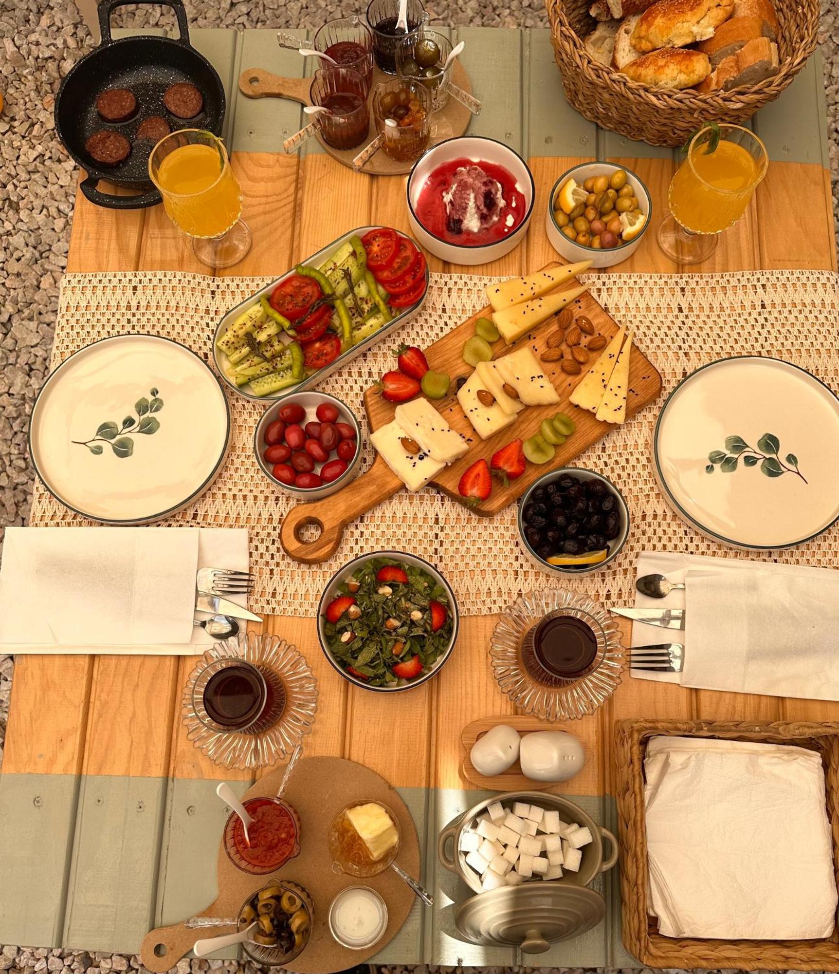 Hanole Guest House Ayvalik Exterior foto