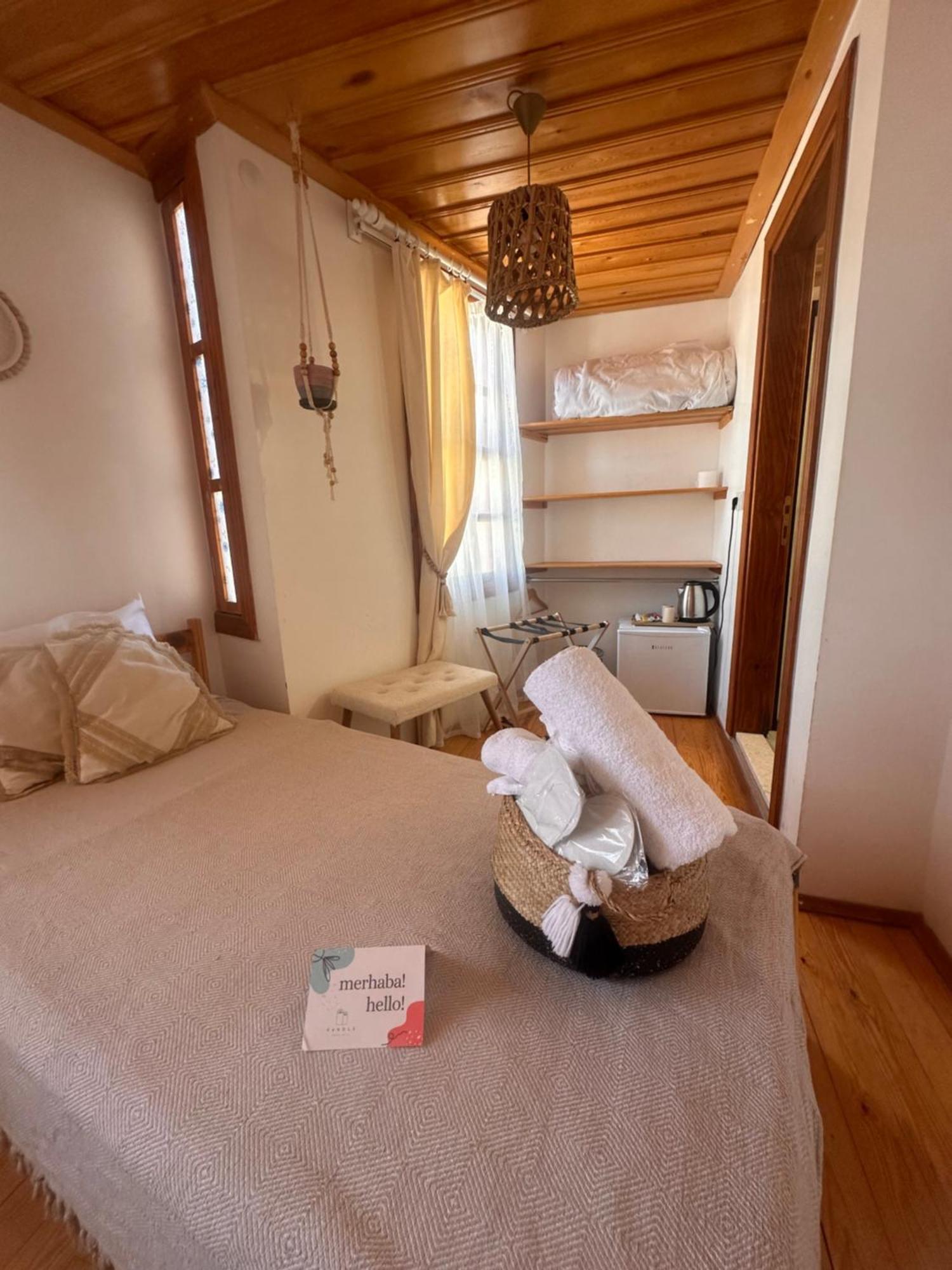 Hanole Guest House Ayvalik Exterior foto